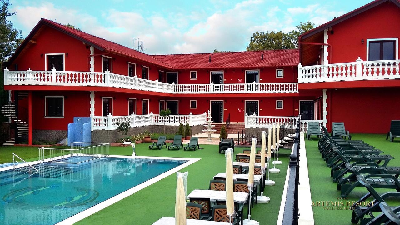 Artemis Resort Wellness Hotel Štúrovo 외부 사진