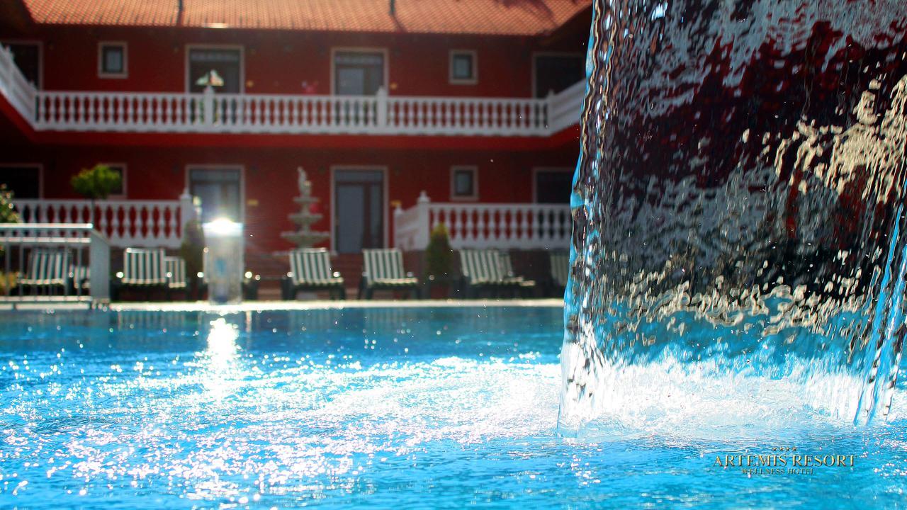 Artemis Resort Wellness Hotel Štúrovo 외부 사진